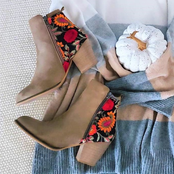 Autumnal Floral Taupe Block Heel Booties - Picture 3 of 7